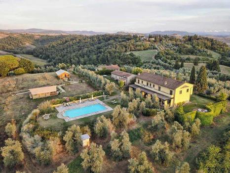 Dom wiejski z basenem w Toskanii